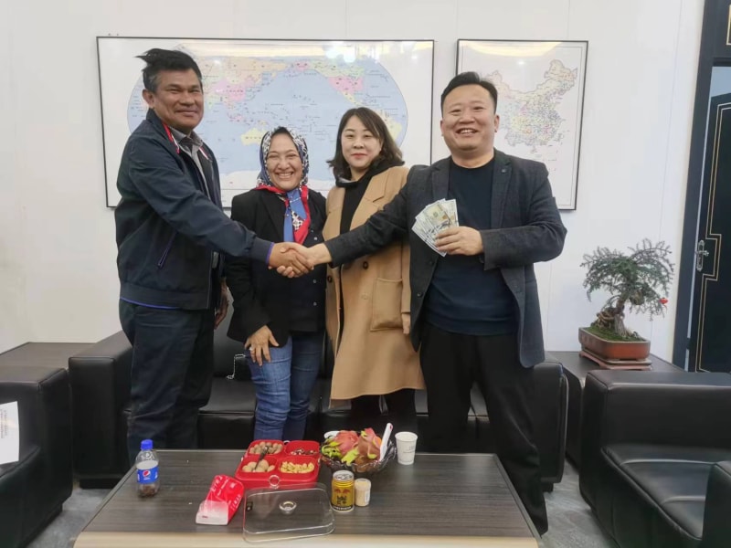 新葡萄8883机械出口印度尼西亚的横剪线设备